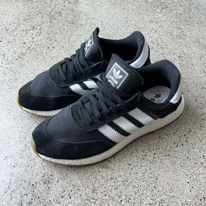 Adidas iniki size US 9.5 black